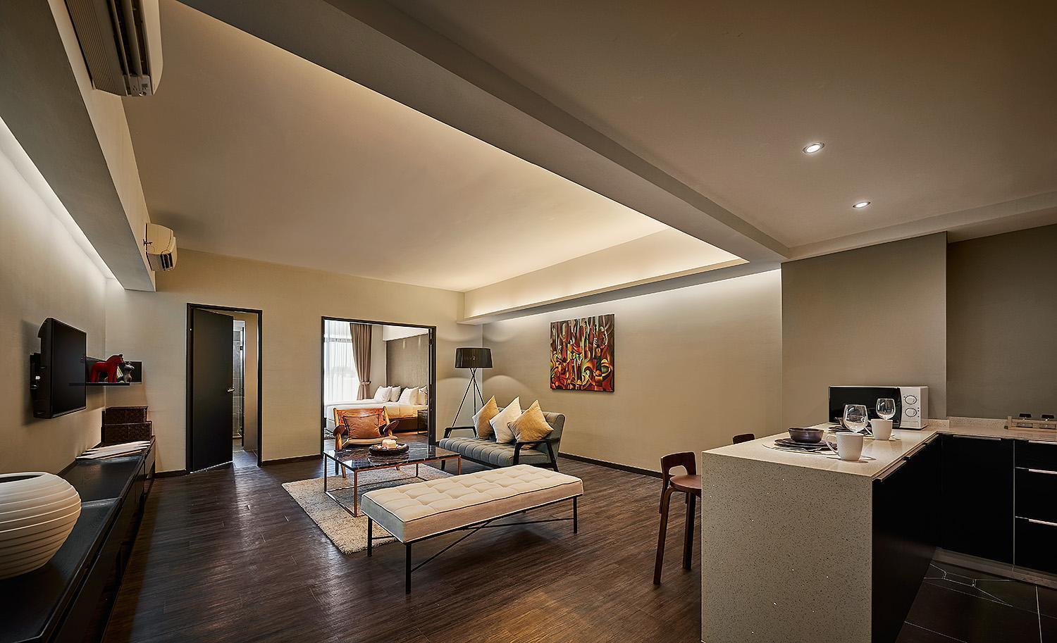 Tropics Eight Suites George Town Extérieur photo